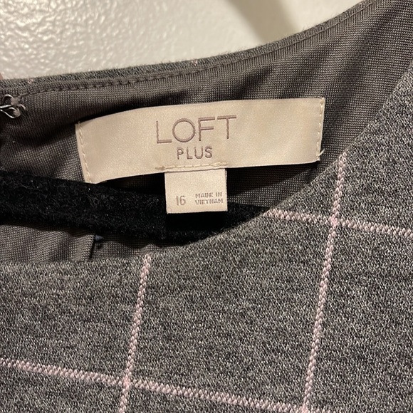 Loft Plus Grey and Pink plaid sleeveless dress, size 16 - Picture 2 of 4